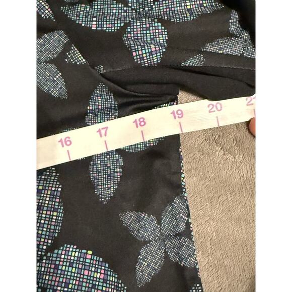 NWT Ben Hogan Medium Women Floral Print Long Sleeve 1/4 Zip Blade Collar Polo - Picture 4 of 7